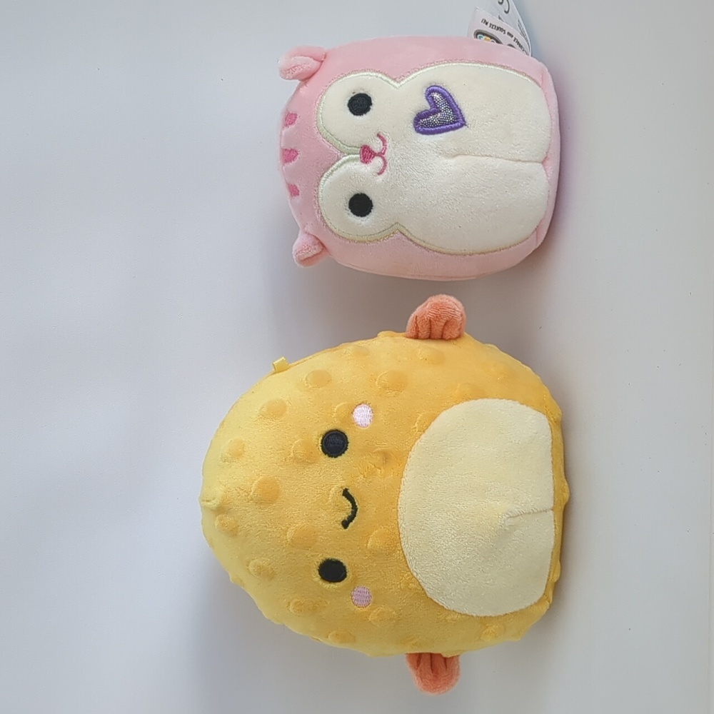 SQUISHMALLOWS